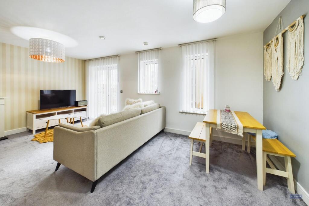 2 bed Apartment