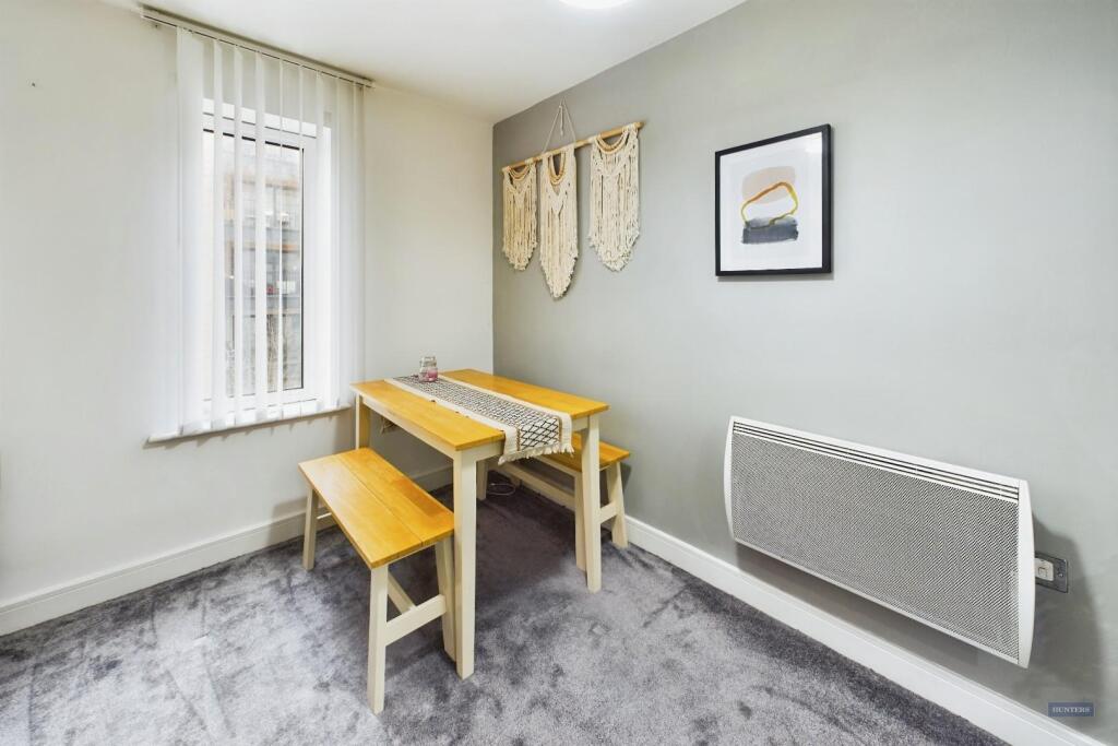 2 bed Apartment