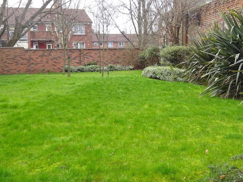 2 bed Apartment