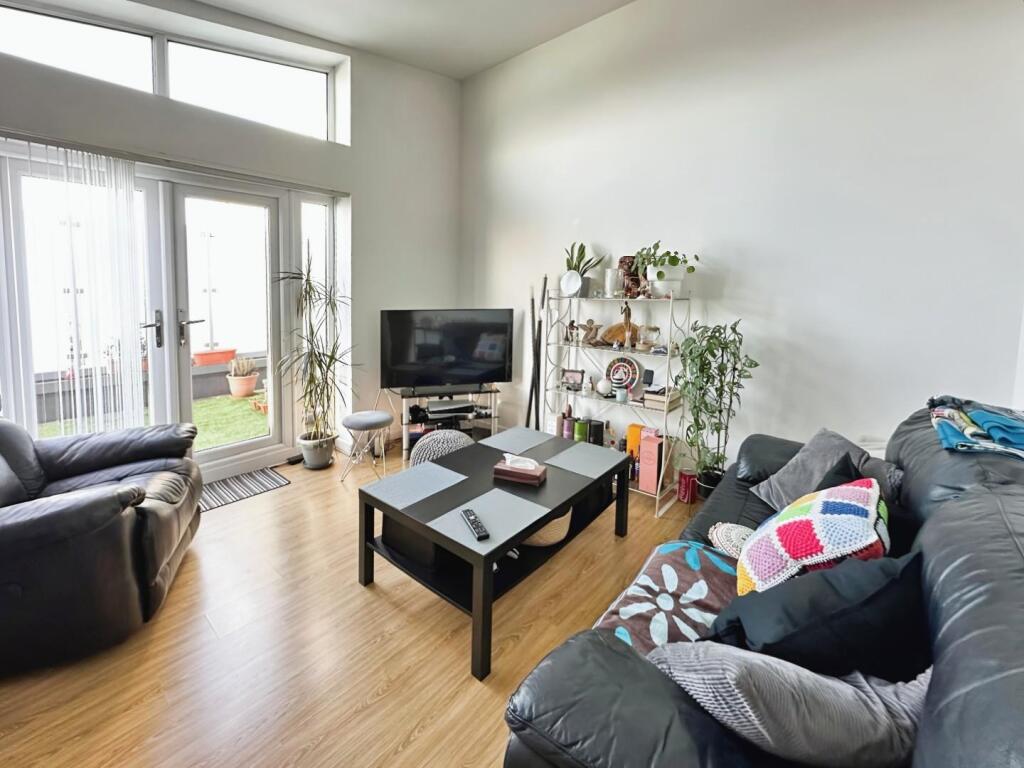 2 bed Apartment