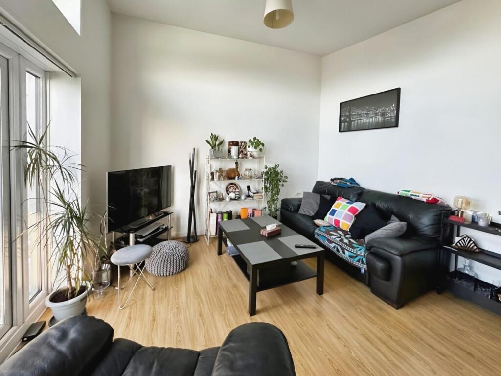2 bed Apartment