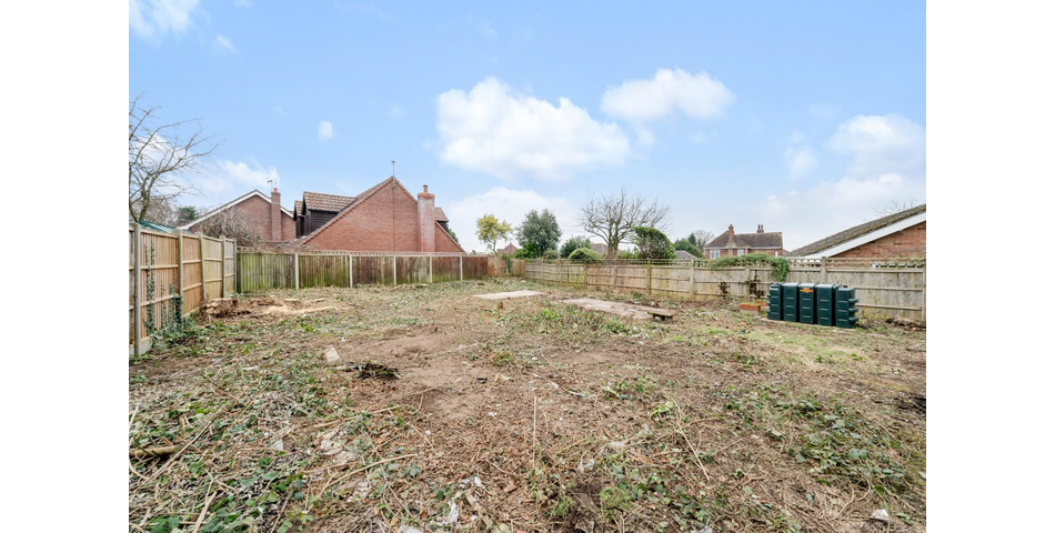 THREE BEDROOM DETACHED PROPERTY