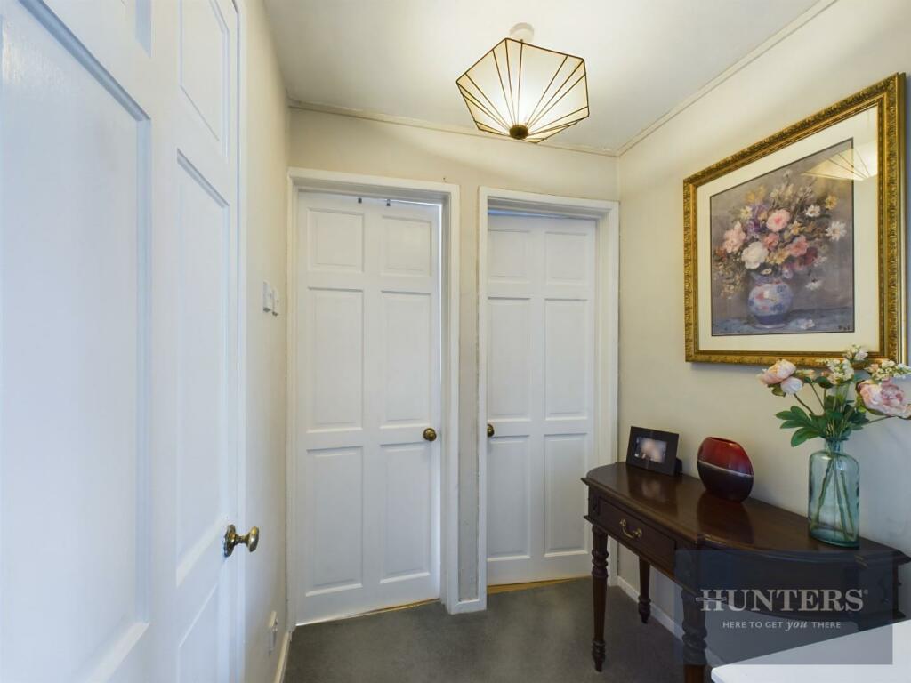 2 bed Ground Flat