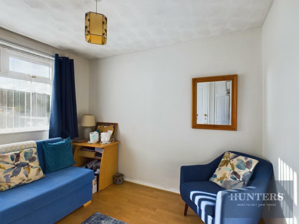 2 bed Ground Flat