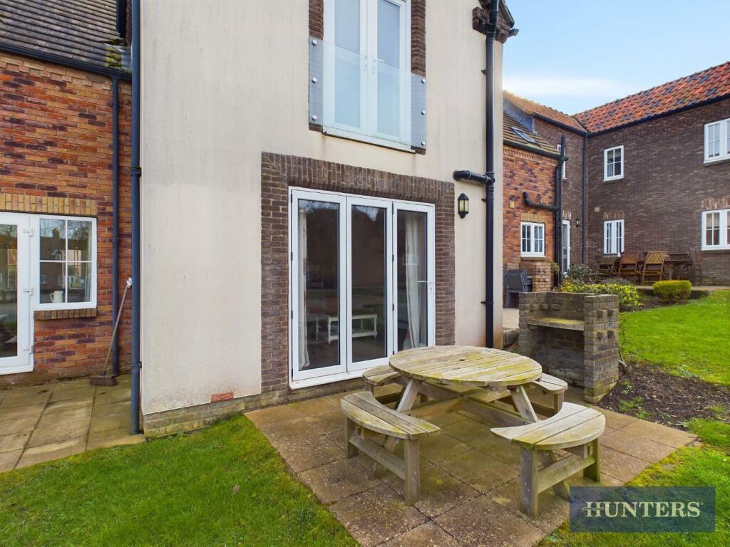 2 bed Terraced