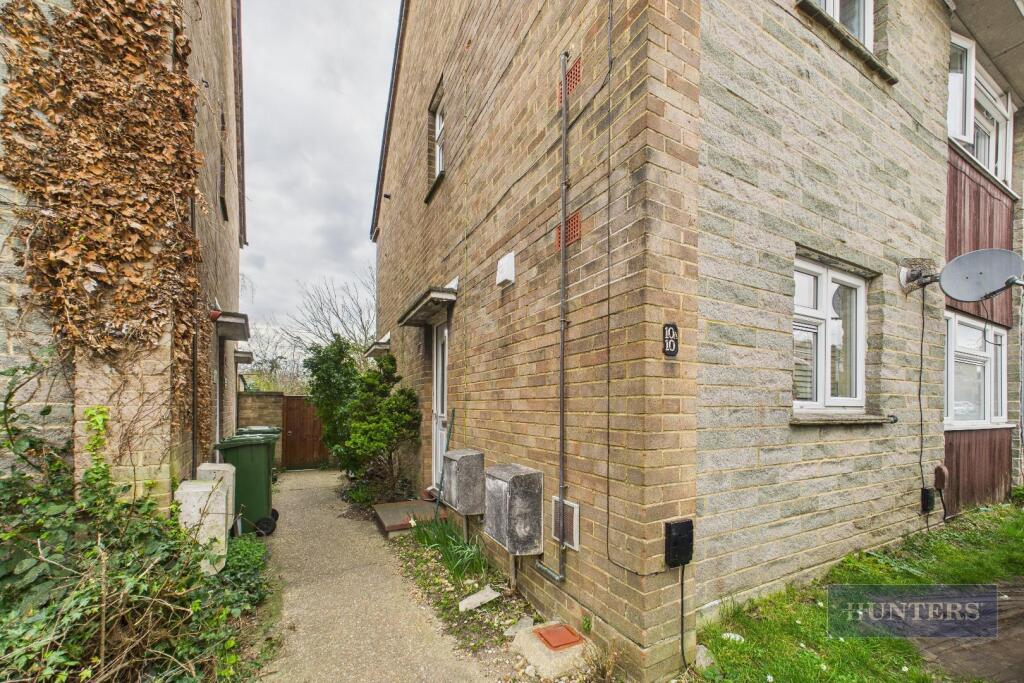 1 bed Maisonette