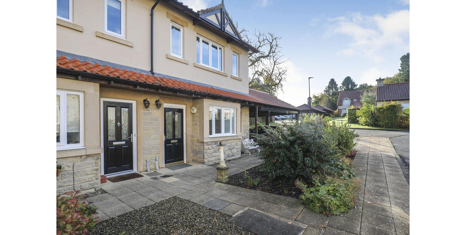 TWO DOUBLE BEDROOM SEMI-DETACHED RETIREMENT HOME