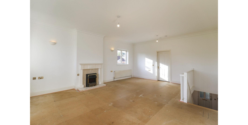 TWO DOUBLE BEDROOM SEMI-DETACHED RETIREMENT HOME