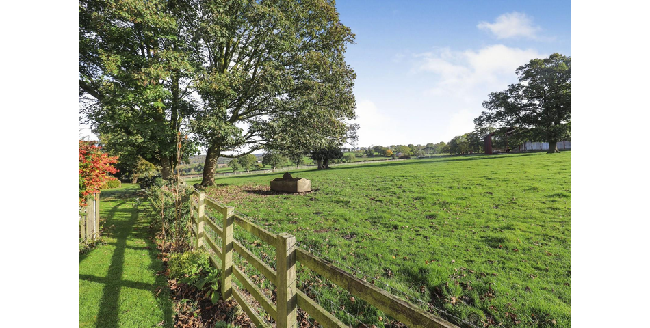 TWO DOUBLE BEDROOM SEMI-DETACHED RETIREMENT HOME