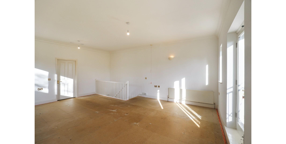 TWO DOUBLE BEDROOM SEMI-DETACHED RETIREMENT HOME
