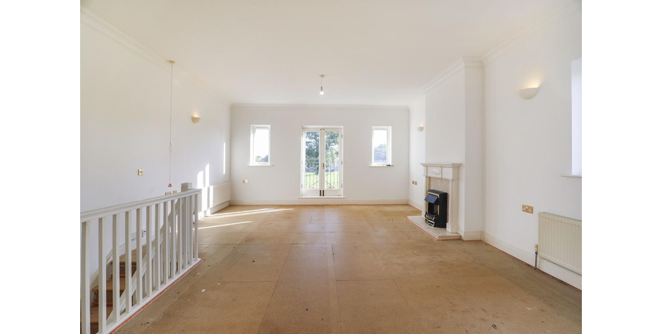 TWO DOUBLE BEDROOM SEMI-DETACHED RETIREMENT HOME