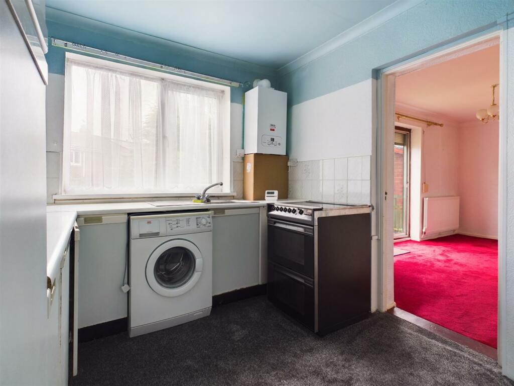 3 bed Semi-Detached