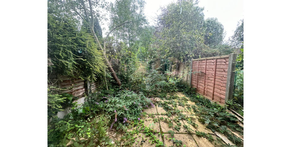 TWO BEDROOM MID TERRACED PROPERTY