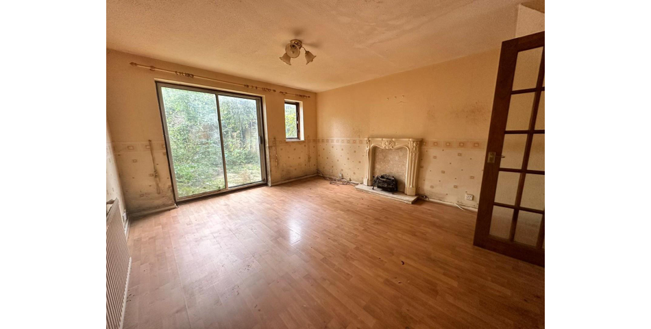 TWO BEDROOM MID TERRACED PROPERTY