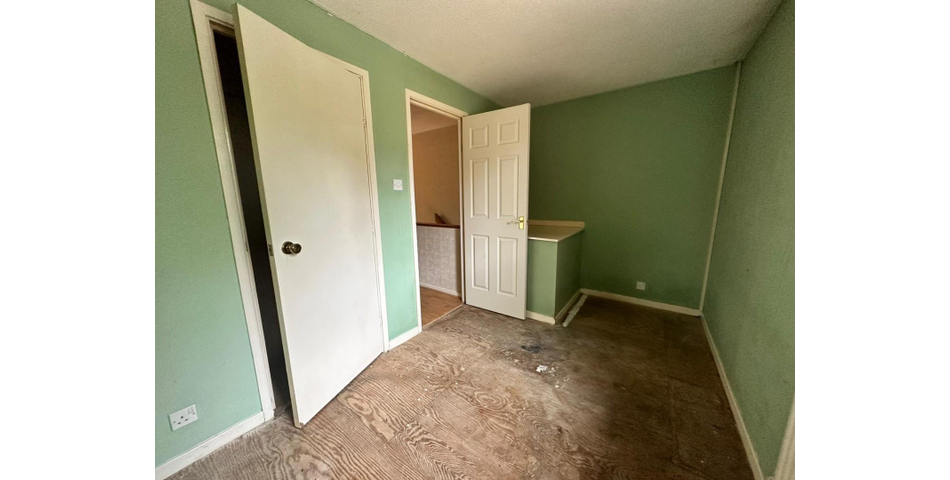 TWO BEDROOM MID TERRACED PROPERTY