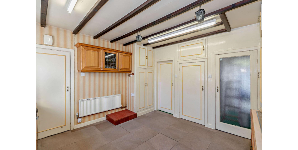 THREE BEDROOM DETACHED PROPERTY IN NEED OF MODERNISATION