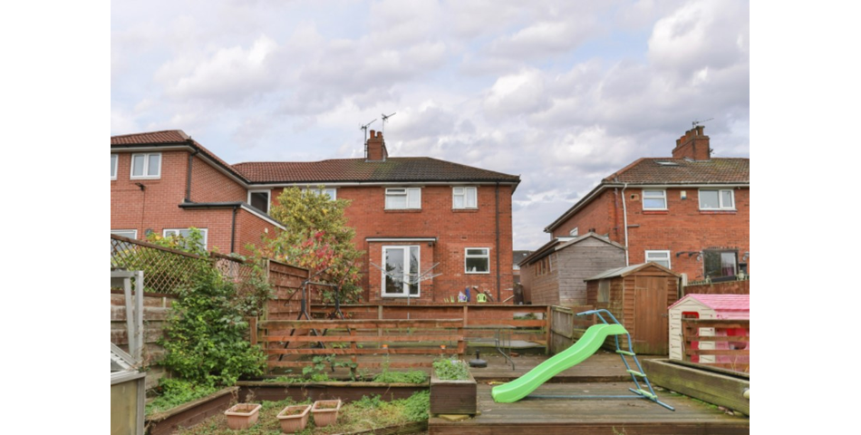 THREE BEDROOM SEMI-DETACHED PROPERTY