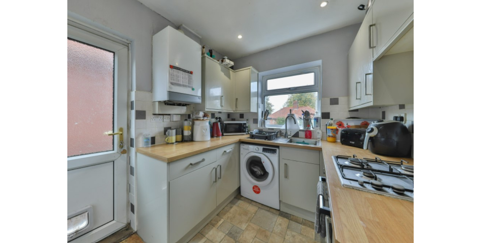 THREE BEDROOM SEMI-DETACHED PROPERTY