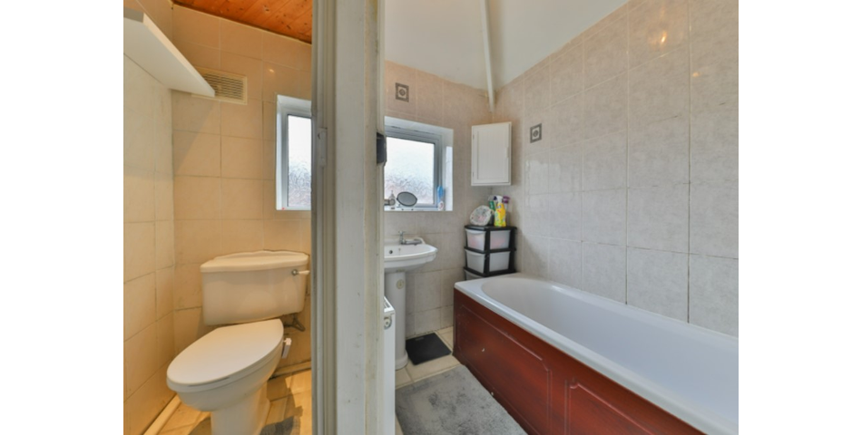 THREE BEDROOM SEMI-DETACHED PROPERTY