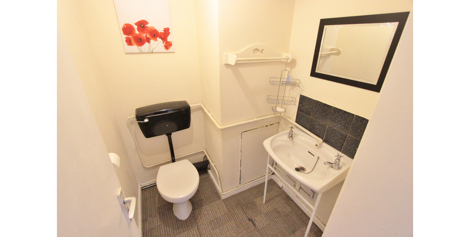 3 BEDROOM MAISONETTE