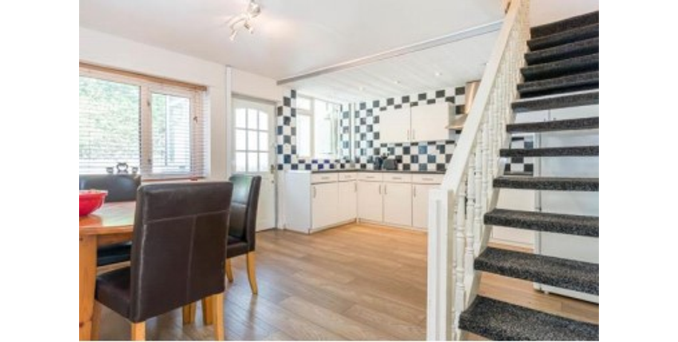 2 BEDROOM SEMI DETACHED PROPERTY