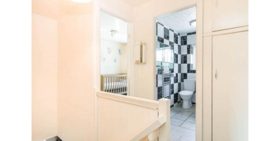 2 BEDROOM SEMI DETACHED PROPERTY