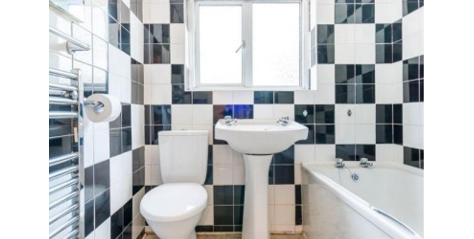 2 BEDROOM SEMI DETACHED PROPERTY