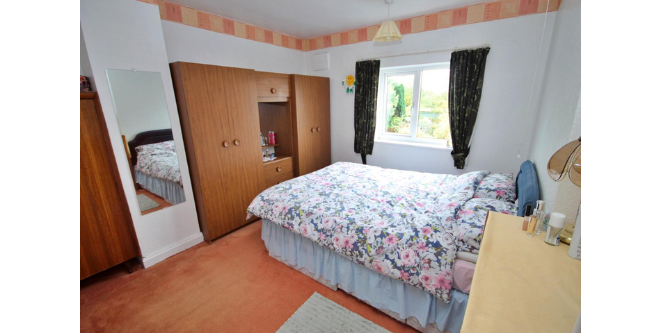 THREE BEDROOM SEMI-DETACHED PROPERTY