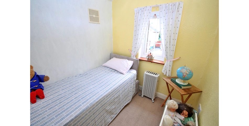 THREE BEDROOM SEMI-DETACHED PROPERTY