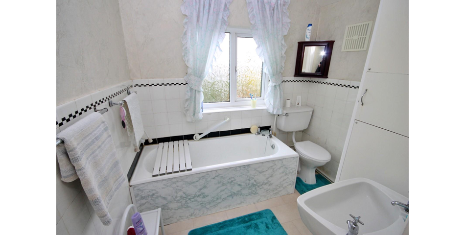 THREE BEDROOM SEMI-DETACHED PROPERTY