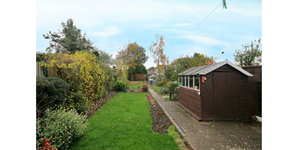 THREE BEDROOM SEMI-DETACHED PROPERTY