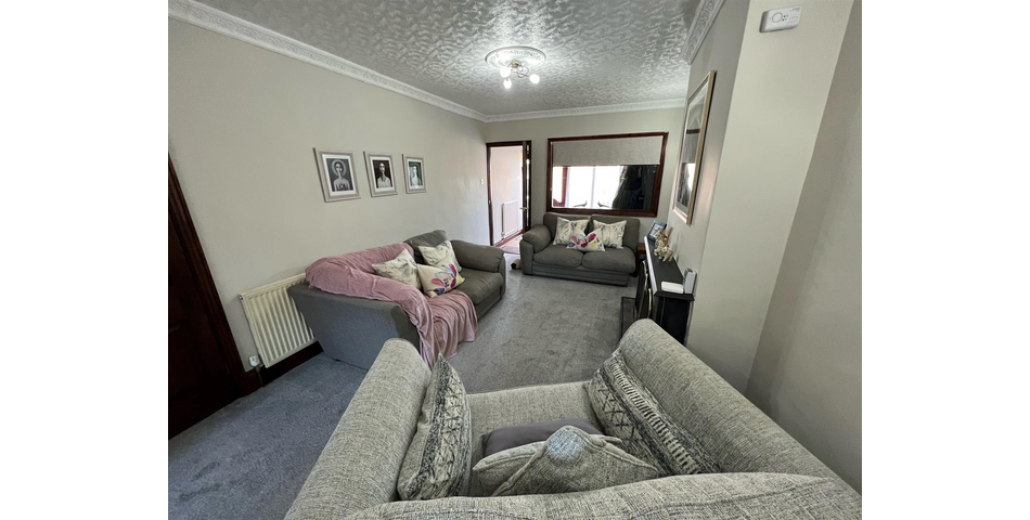 THREE BEDROOM LINK DETACHED PROPERTY