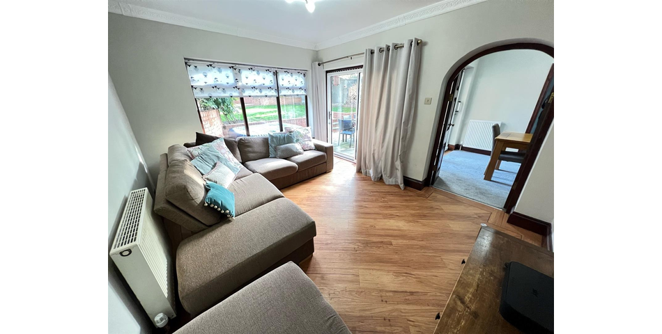THREE BEDROOM LINK DETACHED PROPERTY