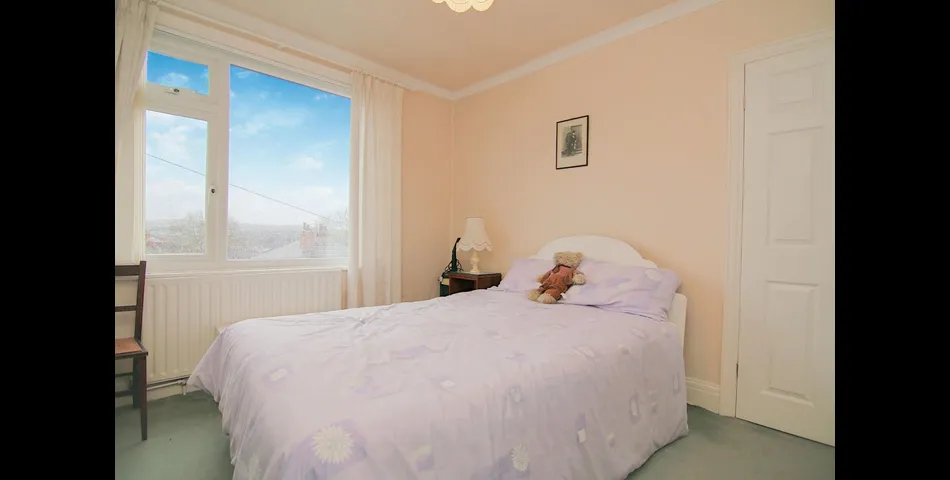 THREE BEDROOM SEMI-DETACHED PROPERTY