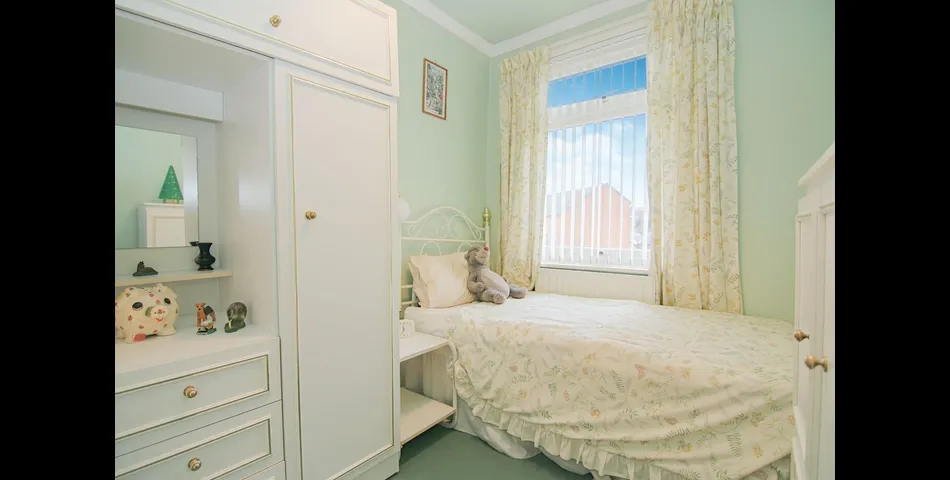 THREE BEDROOM SEMI-DETACHED PROPERTY