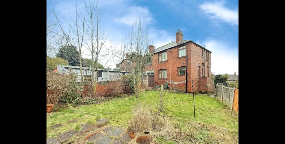 THREE BEDROOM SEMI-DETACHED PROPERTY