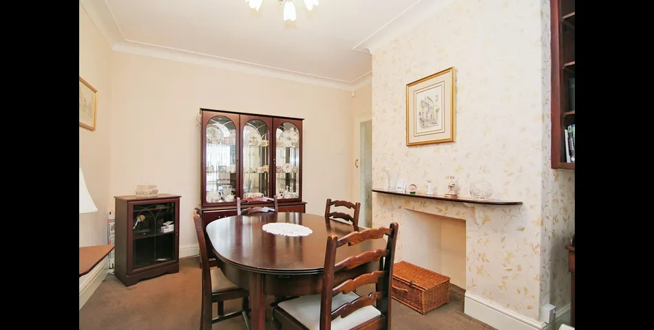 THREE BEDROOM SEMI-DETACHED PROPERTY