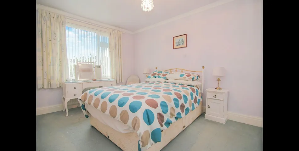 THREE BEDROOM SEMI-DETACHED PROPERTY