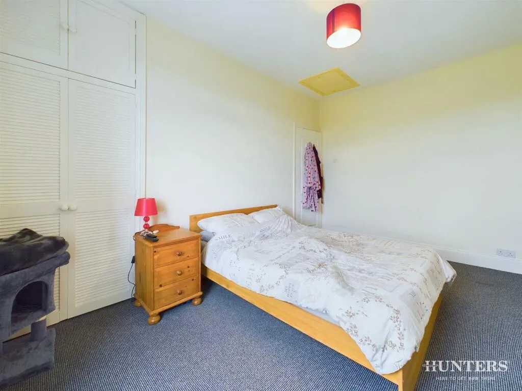 2 bed House
