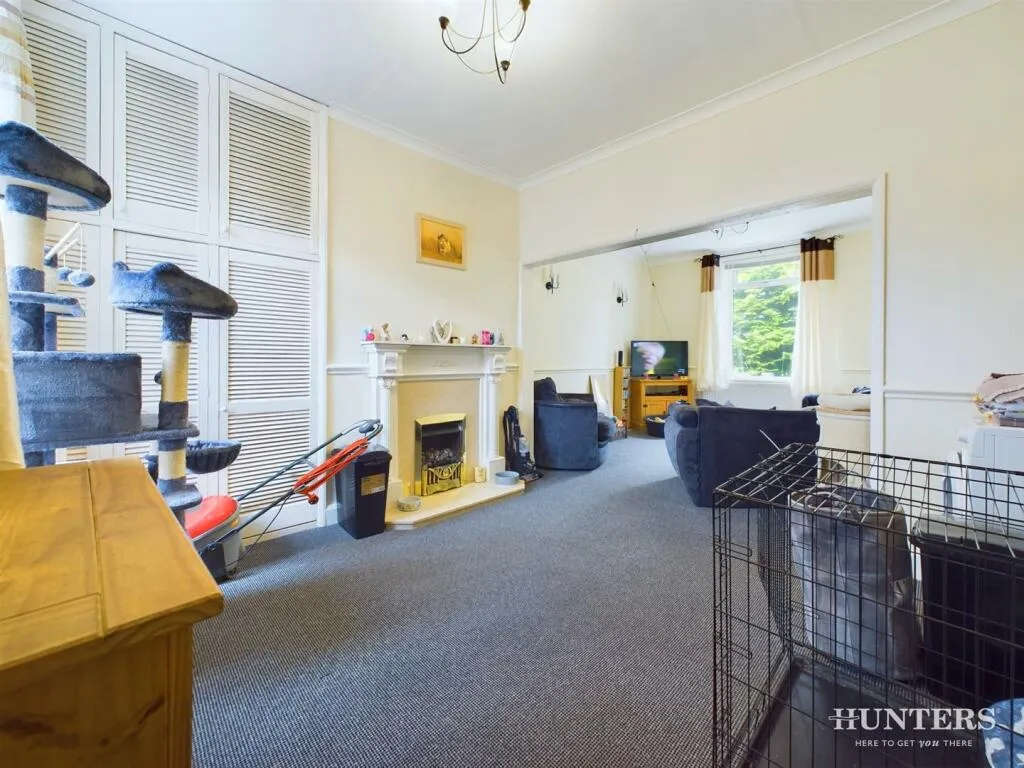 2 bed House