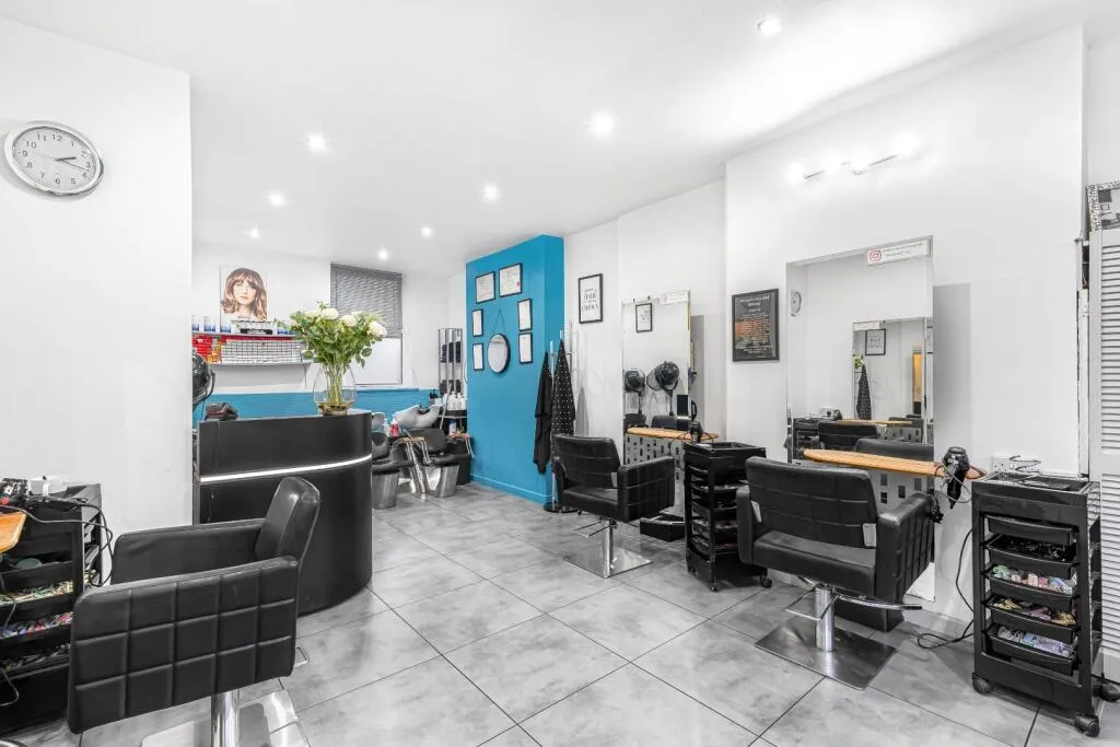 Hairdresser / Barber Shop