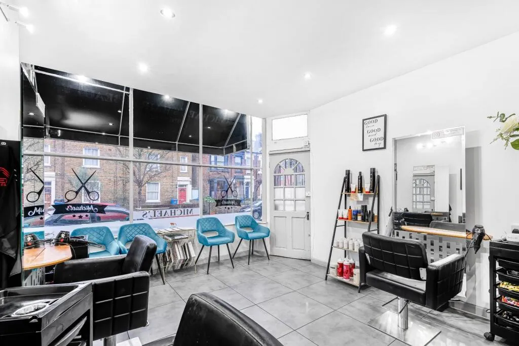 Hairdresser / Barber Shop
