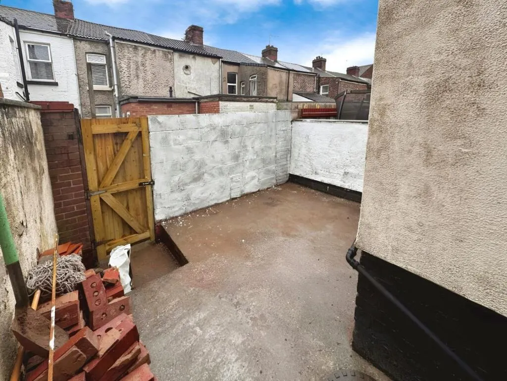 2 bed Terraced