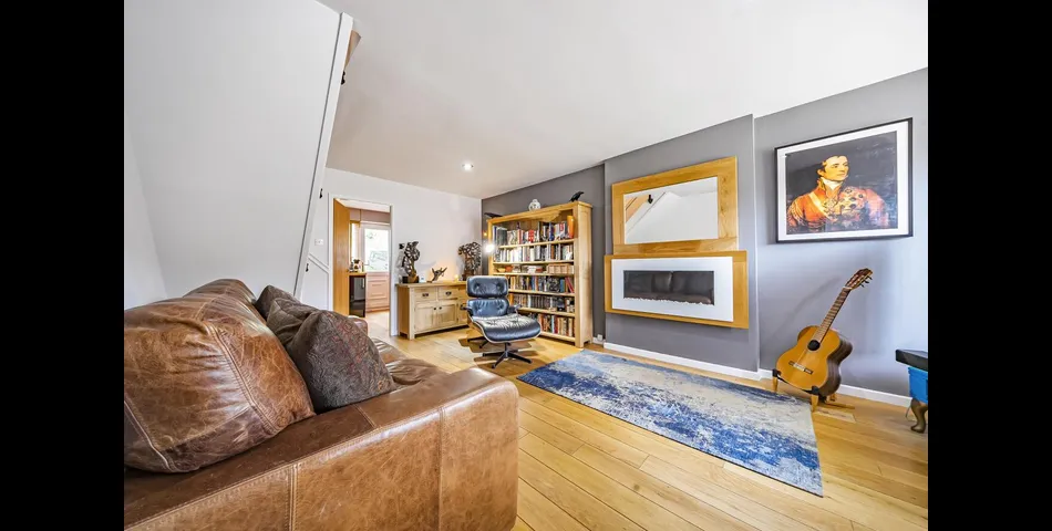 THREE BEDROOM DETACHED PROPERTY