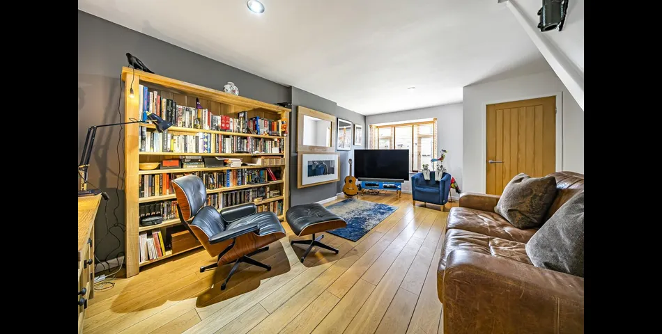 THREE BEDROOM DETACHED PROPERTY