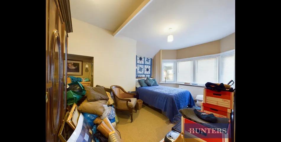 5 BEDROOM TERRACED WITH PRIVATE 2 BED ANNEXE