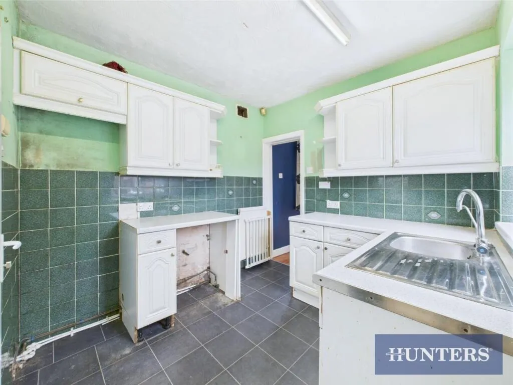 2 bed Semi-Detached Bungalow