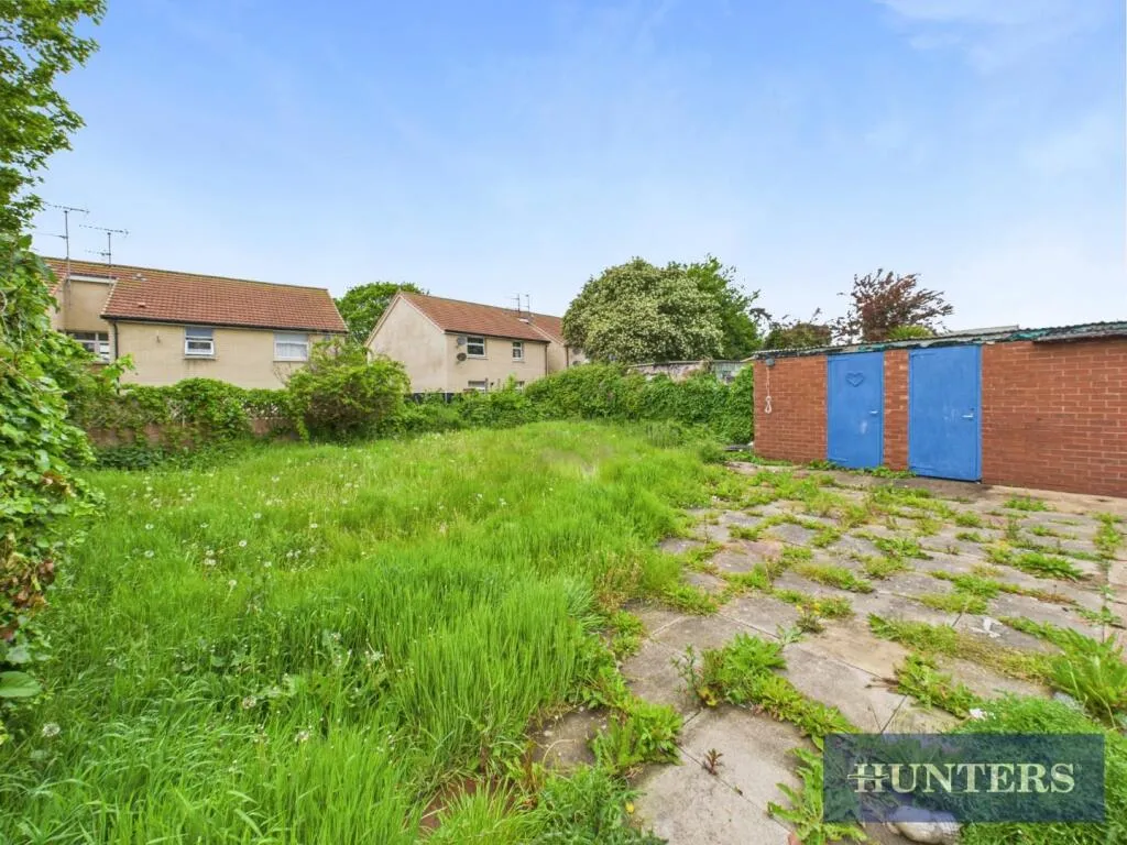 2 bed Semi-Detached Bungalow