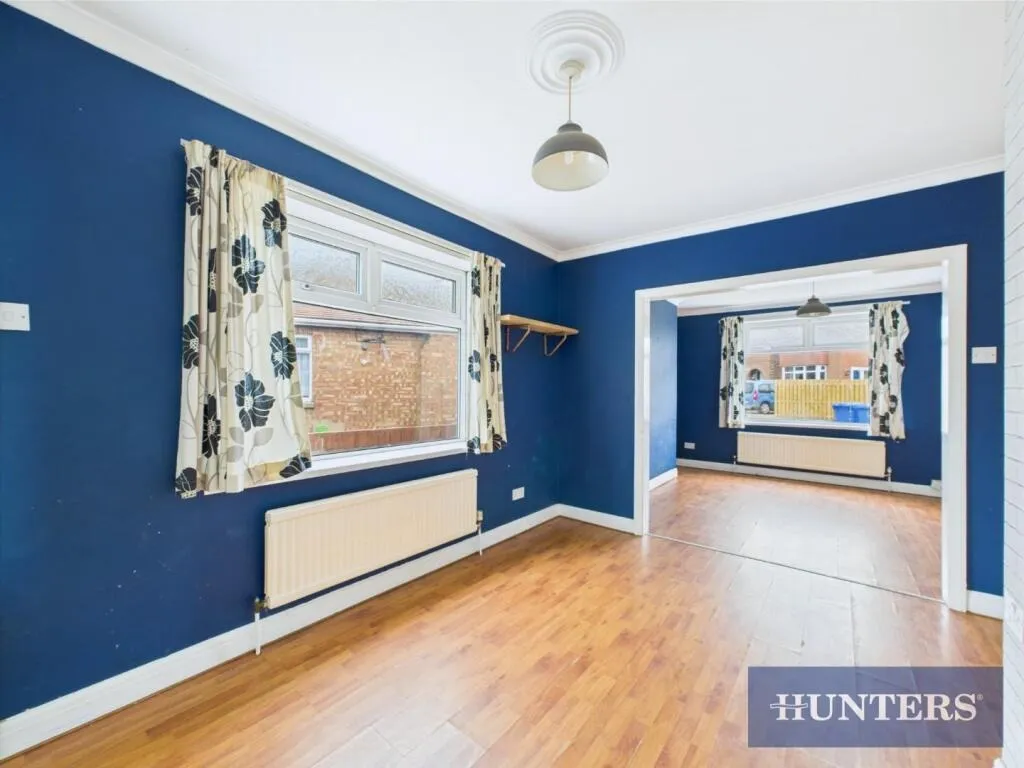 2 bed Semi-Detached Bungalow