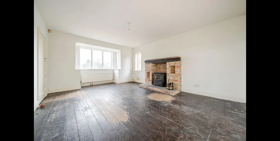 THREE BEDROOM DETACHED PROPERTY